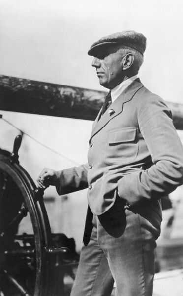 Fil:Roald Amundsen2.jpg