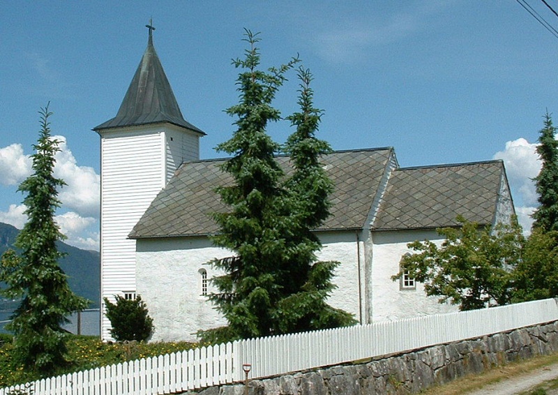 Fil:AEnes kirke.jpg